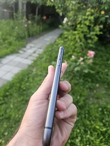 13 pro max kredit: IPhone 11, 128 GB, Qara, Face ID — 2