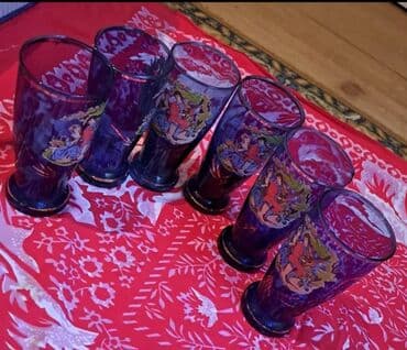 продам бутылки стеклянные: Кувшины, графины — 2