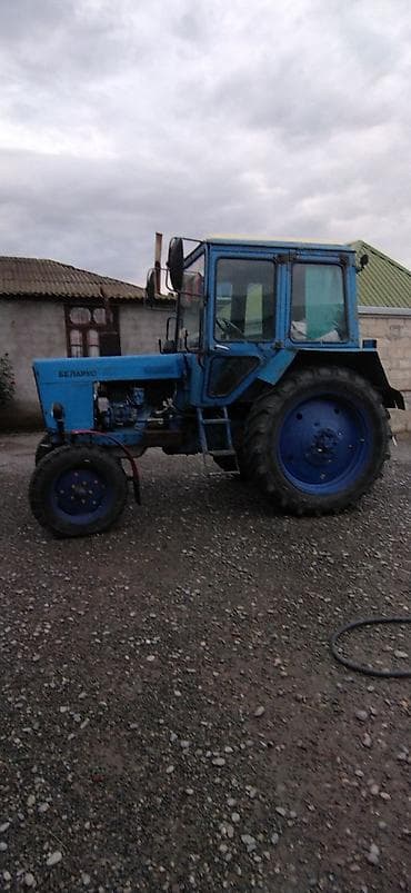 15 teker: Belarus MTZ-82 traktoru - Rəng: mavi, tam kabinli - Ön və arxa — 6