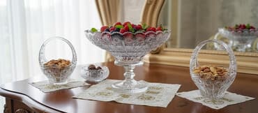 qab qacaq dəstləri: Kristal süfrə dəsti - 1 ədəd böyük ayaqlı meyvə/gül qabı: geniş — 1