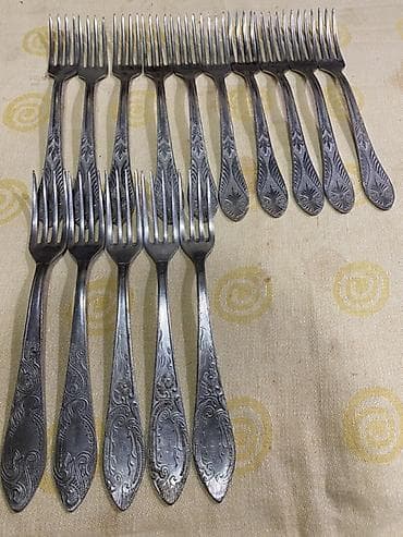 Qədimi 44 ədəd hamısı birliydə 30 m 
Qiymət sondu — 2