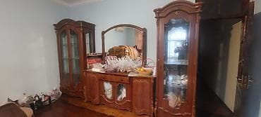 ucuz qapi: Klassik üslubda qonaq otağı mebel dəsti Tərkibi: - TV altlığı/komod — 4