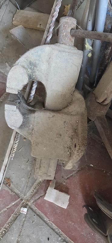 usta aleti: Ağır tip dəzgah mengeni (sənaye tipli) - Material: tam tökmə — 2