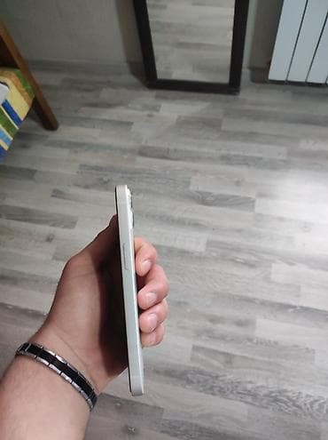 ipad 13: IPhone 13, 128 GB, Ağ — 6