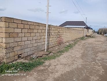 hovsanda 4 otaqli heyet evleri: Semkir seherinde teze posanni masivinde Araz insaat arxasinda Baki — 1