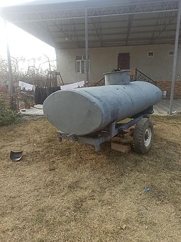 yuk masini: Su çəni kimi istifadə olunub.tutumu 3 ton.defoasiyaya uğrayan yeri — 6