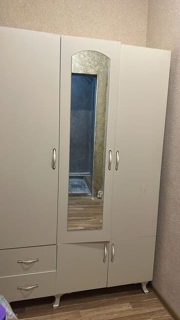 qapı torları: Açılan, 5 qapı Düz dolab, Qarderob, paltar dolabı — 4