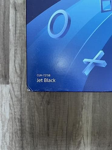 sony playstation 3: Yenidir,heç bir problemi yoxdur,ən son modeldir 7215B,konsolun — 4