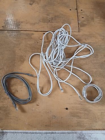 İnternet (Ethernet / LAN) kabelləridir. – RJ45 başlıqlı
