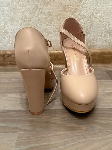 Tuflilər: - Model: platformalı hündürdaban nasos (pump) - Rəng: açıq bej/nude - — 2