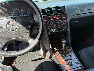 bmw e36 angel: Mercedes-Benz C-Class: 2.2 l | 2000 il Sedan — 4