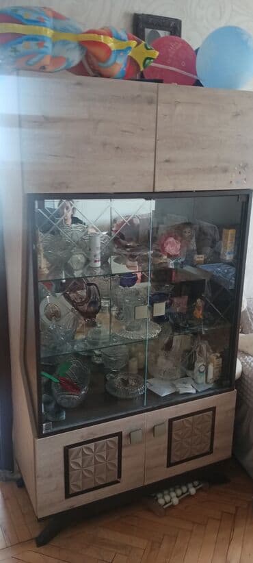 ikinci əl vitrinlər: Şüşəli dolab vitrini, İşlənmiş — 6