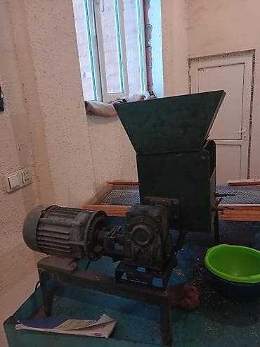 soya yemi: Qoz fındıq badam qırma makinası. Sənaye tipli dən/çəki xammalı — 1