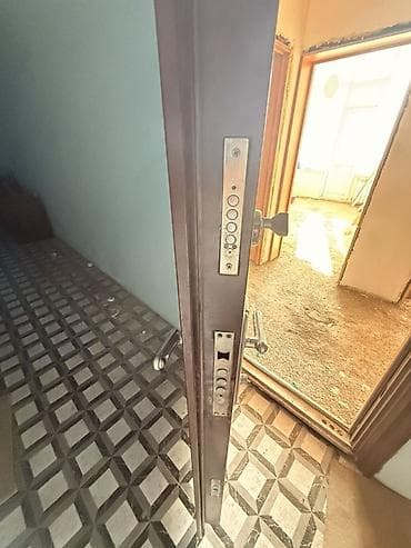 qapi celengi: Navastroyka qapısı ölçü 205x95. Mexanizm işləmir. Sadəcə yuxarıdan — 3