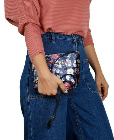 qaşlı çanta: Tezedir. Etiketi üzerinde satilir. Parça materiali mexmer.Ölchüleri — 2