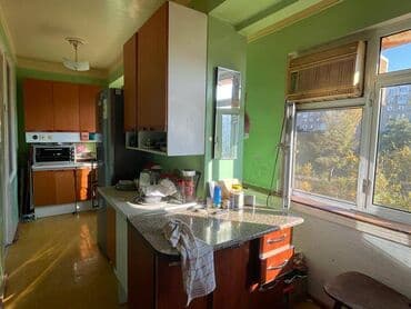 9 ci mikrorayon satilan evler: Bakı, 4 otaqlı, Köhnə tikili, m. Həzi Aslanov, 110 kv. m — 11