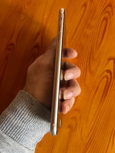 iphon 14: IPhone 8 Plus, 64 GB, Barmaq izi — 8