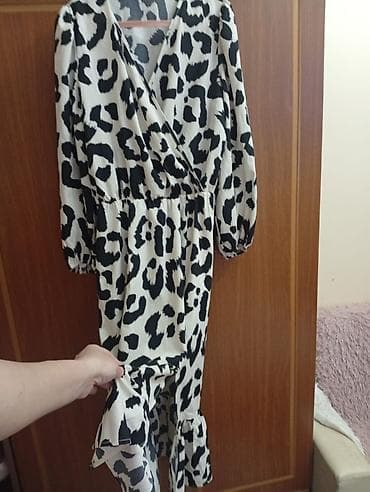 Личные вещи: Leopar naxışlı uzun don Razmeri:M - Rəng: ağ fon üzərində qara leopar — 2