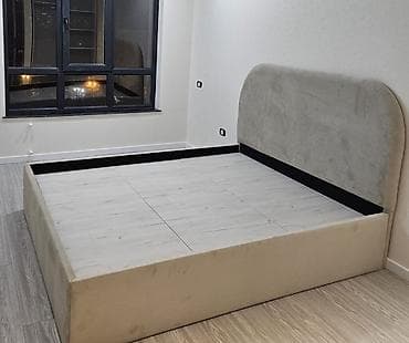 Кровати: Двуспальная кровать, Без подьемного механизма, Без матраса, Без выдвижных ящиков — 1