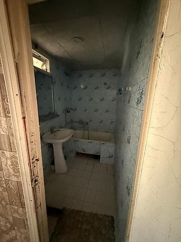 bulbulede kiraye ev: Vasitəçilər yığmasın. İcarəyə verilir 3 otaqlı köhnə tikili 85 m² — 4