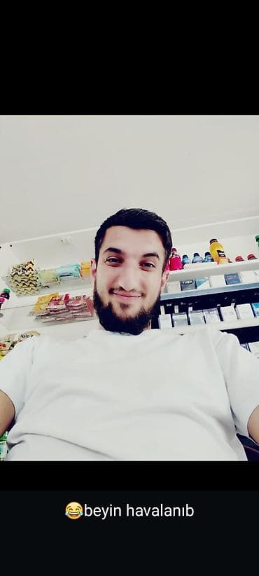 стеллаж витрина: Iş axtarıram. bağban ətir işi. satıcı nə olsa kim iş yeri bilirsə — 1