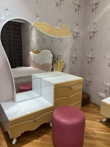 куплю спальный гарнитур: Двуспальная кровать, Шкаф, Комод, Трюмо — 4