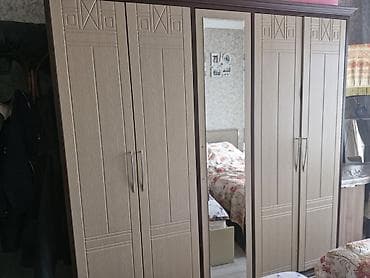 Mebel: İşlənmiş, 5 qapı, Güzgülü, Bej, Digər material, Açılan, Düz dolab — 1