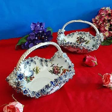 qapi rengleri: Çexya cobalt konfet qabilar. 22 sm
cutu 110 azn — 3