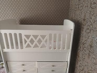 Oğlan və qız üçün, Yeni, Dördbucaq, Beşik, Dəstsiz, Matras ilə, Yellənmə mexanizmsiz