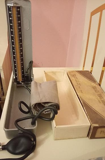 barometr termometr: - Manşet: klassik qol manşeti (armetura və şlanqlar daxil) - Nasos — 1