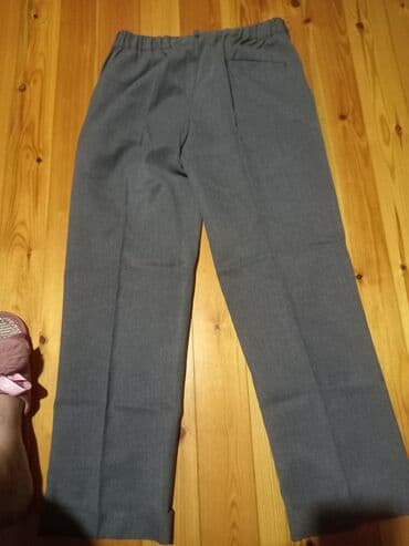 Köynəklər: Boz rengde mektebli salvari yeniden secilmir az geyilib 10-11 yaş — 2