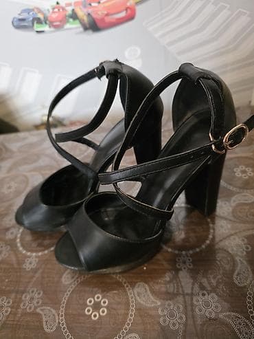 Tuflilər: Qadın yüksək dabanlı sandal – qara rəng az islenmis. real alana — 1