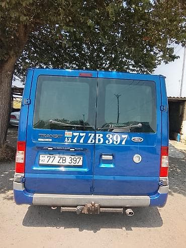 Ford Transit yük mikroavtobusu - Korpusu: qısa baza, ikitərəfli — 4