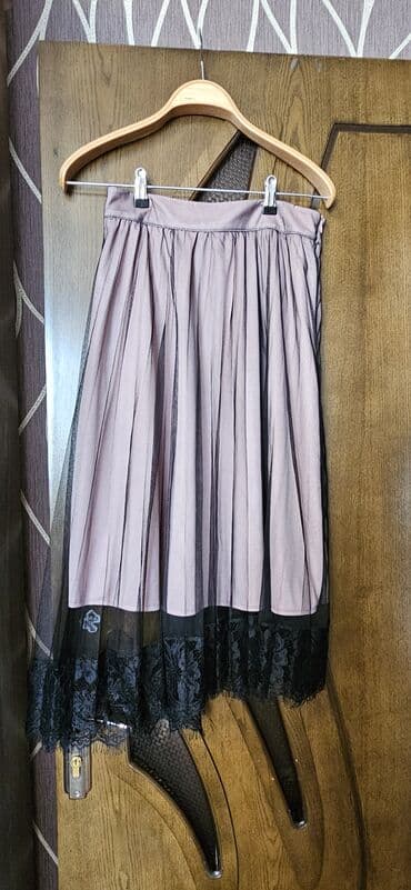 женские трикотажные спортивные костюмы: Brend: Sensiline Ölçü: EU 40 / RUS 46 / UK 12 İki hissədən ibarət — 2