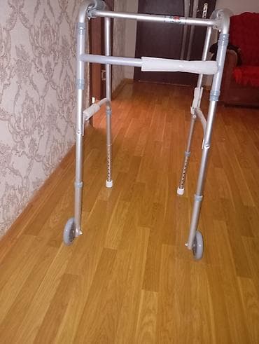 çəlik nədir: İki təkərli gəzinti çərçivəsi (rolator tipli yüngül “walker”) - — 1