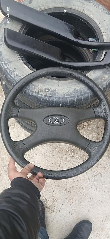 vaz 21099 şiti: Məhsul: Lada üçün orijinal ehtiyat hissələri dəsti Tərkib: - Lada — 3