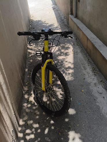 cube race 318: Dağ velosipedi – 27.5” təkərli, disk əyləcli Xüsusiyyətlər: - — 1