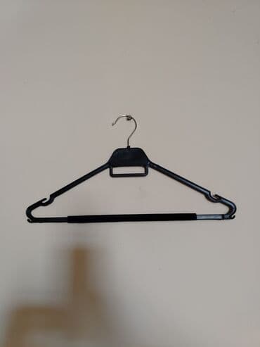 сдам контейнер на ортосайском рынке: Yesikler her novde. Oteller ucun parca ayaqqabi yeni şəpiy. Veşilka — 29