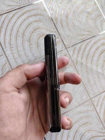 magic 8 pro: Nokia 8 Sirocco, 8 GB, rəng - Qara, Düyməli — 4