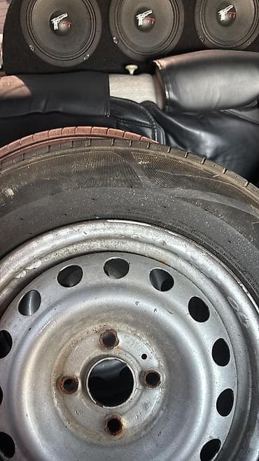 Məhsul: Avtomobil üçün yay təkərləri və polad disk Təsvir: -