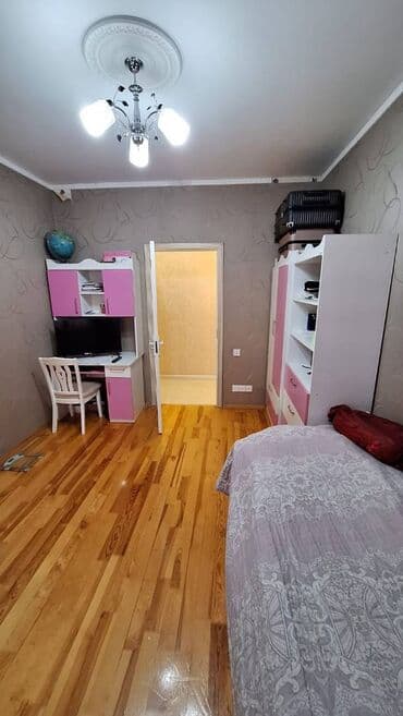 4 otaqlı ev çertyojları: Bakı, Bakıxanov qəs., 4 otaqlı, Köhnə tikili, m. Neftçilər, 130 kv. m — 5