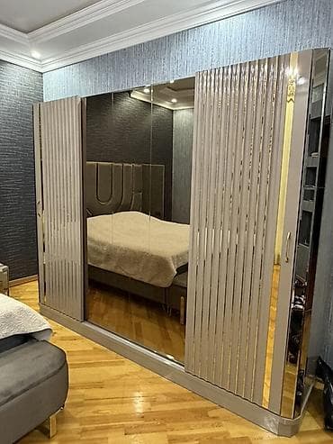 12000 alınıb tecılı satılır Tərkib: - King-size ölçülü çarpayı — 3