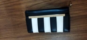 xacmaz qizil instagram: Klaçlar,ağ qara dəridiRusiyadan alınıb 25manat,qırmızı 18manat — 1