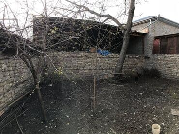 qarajlar: İsmayıllı rayonunun Lahıc qəsəbəsinin mərkəzində,Ərəgit Məscid — 2