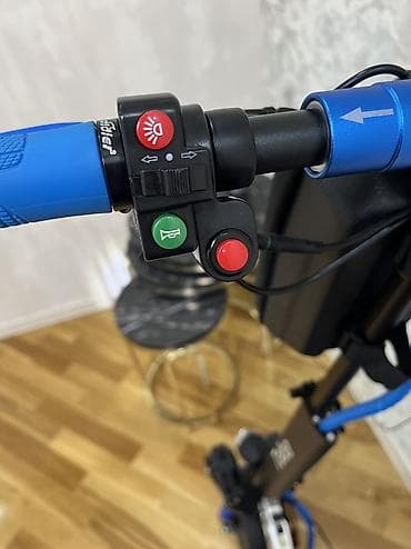 elektro gitara: İşlənmiş Elektrik samokat 10", 751 - 1000 Vt, 36 - 45 km/s, Ödənişli çatdırılma — 9