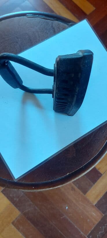 qədimi qəpiklər: Daş ütü.
Gədim — 2