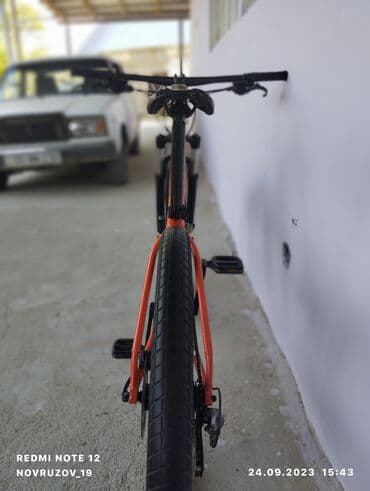 qruz nə deməkdir: İşlənmiş Trek velosipedi Trek, 28", sürətlərin sayı: 16, Pulsuz çatdırılma — 8