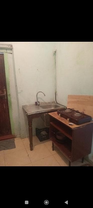 Bir otaqlı obşi heyet evidir.hamam kuxna içəridə.azadliq inqilabın — 2