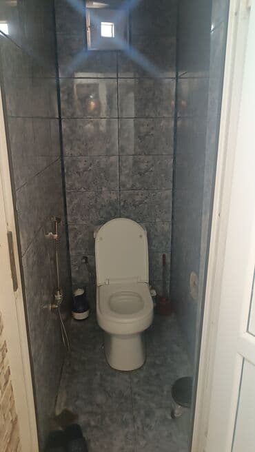 gence weheri: -Ev Xırdalan şəhəri, Adıgözəlov küçəsi, 34a ünvanında yerləşir — 9