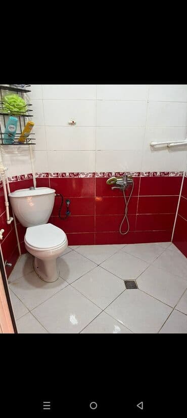 atatürk parki kiraye ev: Nefciler metrosuna 2 deyqalix məsafədə yerləşir. 2 bəy otaq yoldaşı — 5